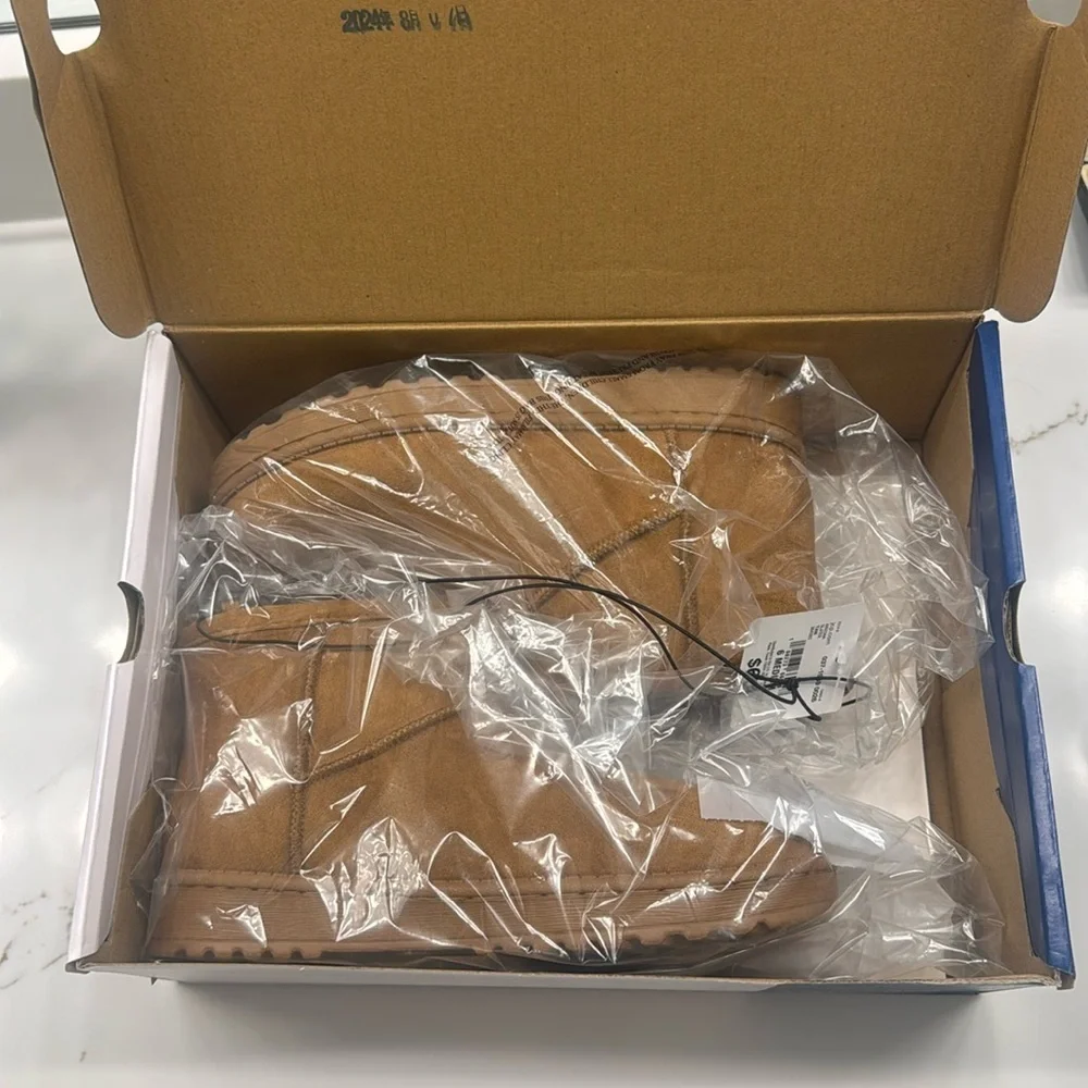 ✨NEW✨IN BOX💕✨Arizona Slater Flat Heel Winter Ankle Booties Boots Tan 6